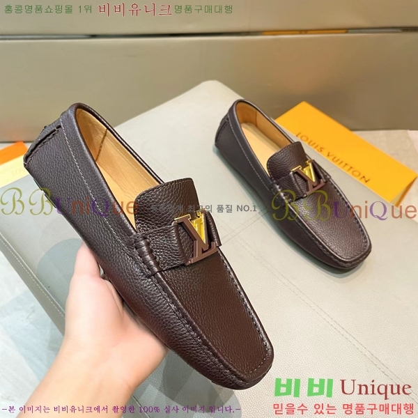  ̺  LV74623-4