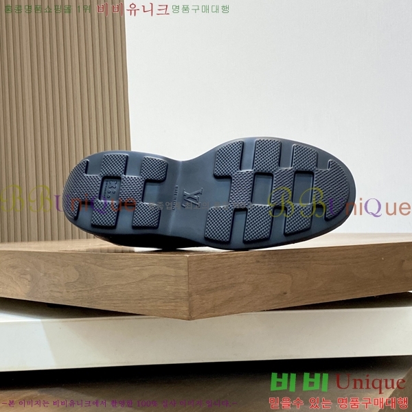  ̺  L7161622-2