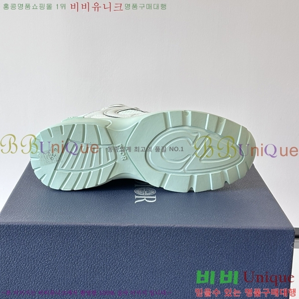   Ŀ DR974928-6