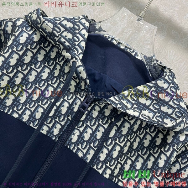   Ʈ DO215077-1