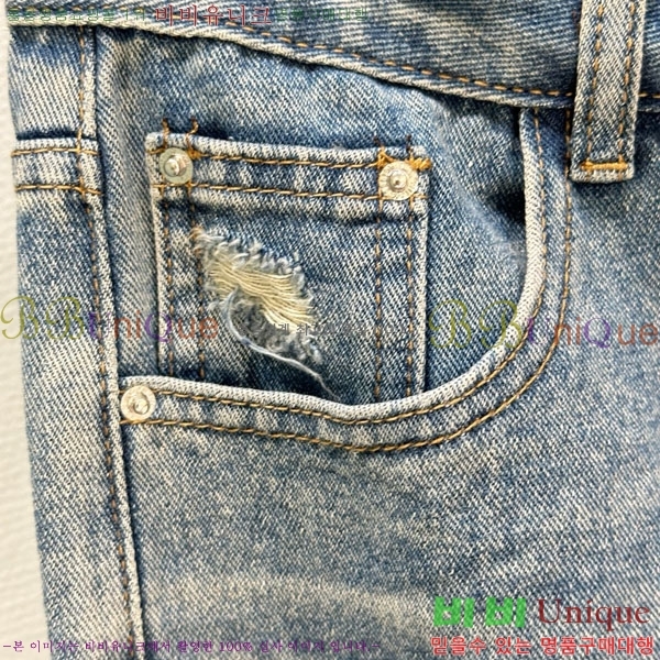  ̿̿   MU1112033-4