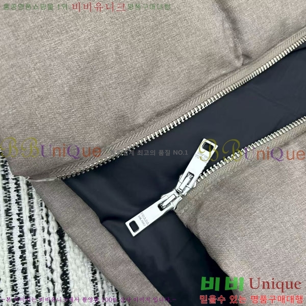   ٿ е PA1715777-12