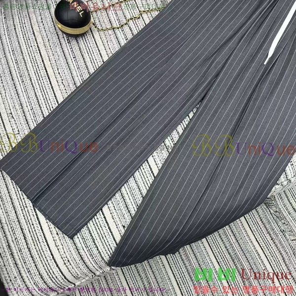  ̿̿  MU1112033-5