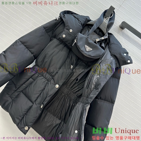   ٿ е PA1715777-14