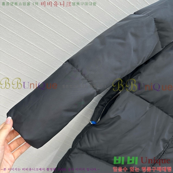   ٿ е PA1715777-17