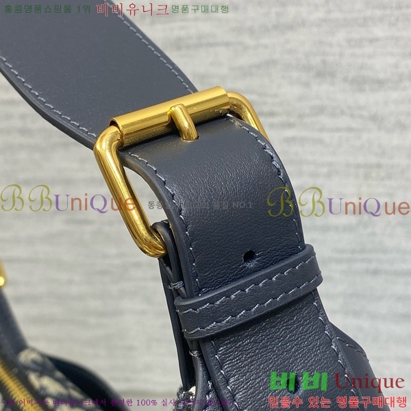 #    M2845-201