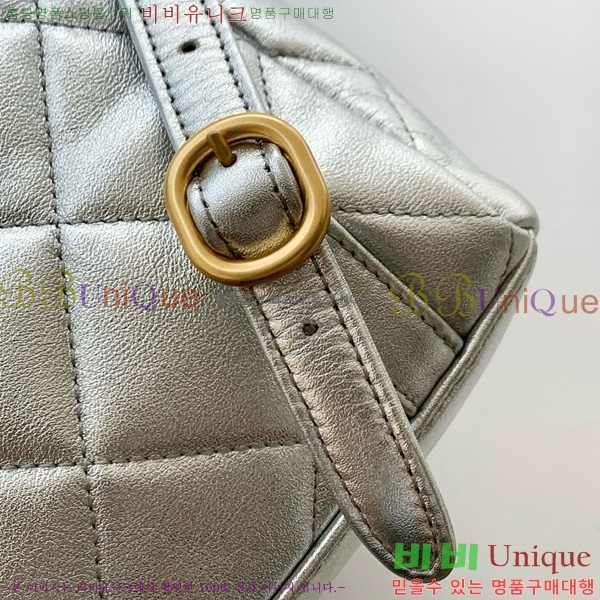 #*  ü  AS5793-201