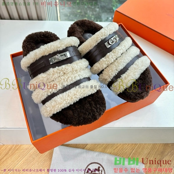 ޽    H3660021
