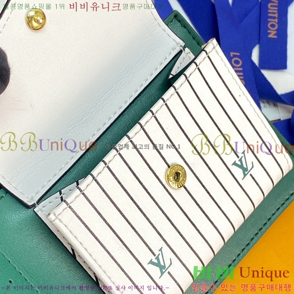 #̺  M25996-101