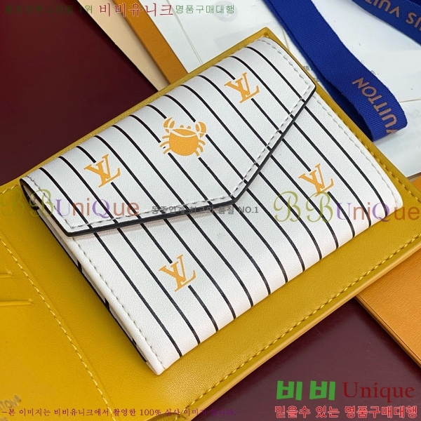 #̺  M25996-102