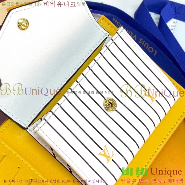 #̺  M25996-102