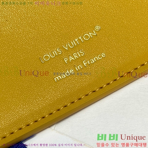 #̺  M25996-102