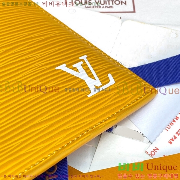 #̺  M25996-102