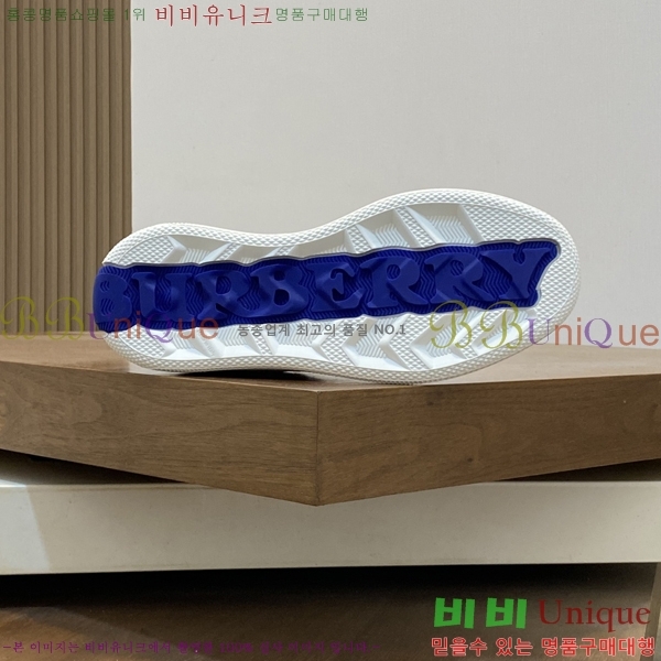   Ŀ B9908554-4