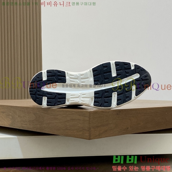  ** Ŀ MO286905-4