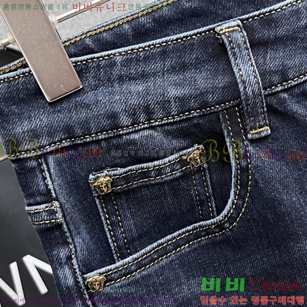  ü û VE754764
