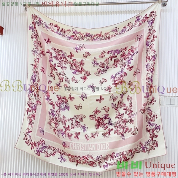 # ÷/ī D4520104-2