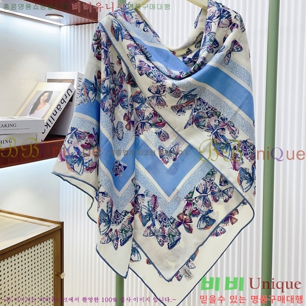 # ÷/ī D4520104-1