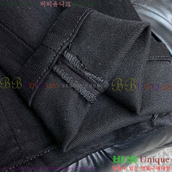   û BU547881