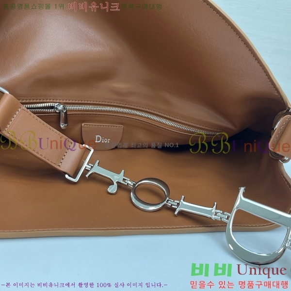 # ʼ ش JONATHAN ANDERSON ȣ M856325-2